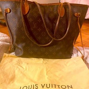 Authentic Louis Vuitton Neverfull Monogram MM Tote
